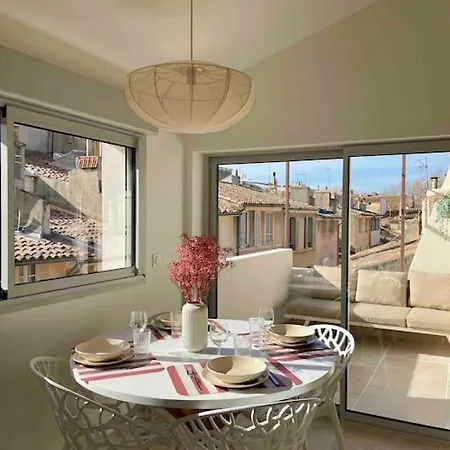 Magnifique + Terrasse Au Coeur D'aix Apartment